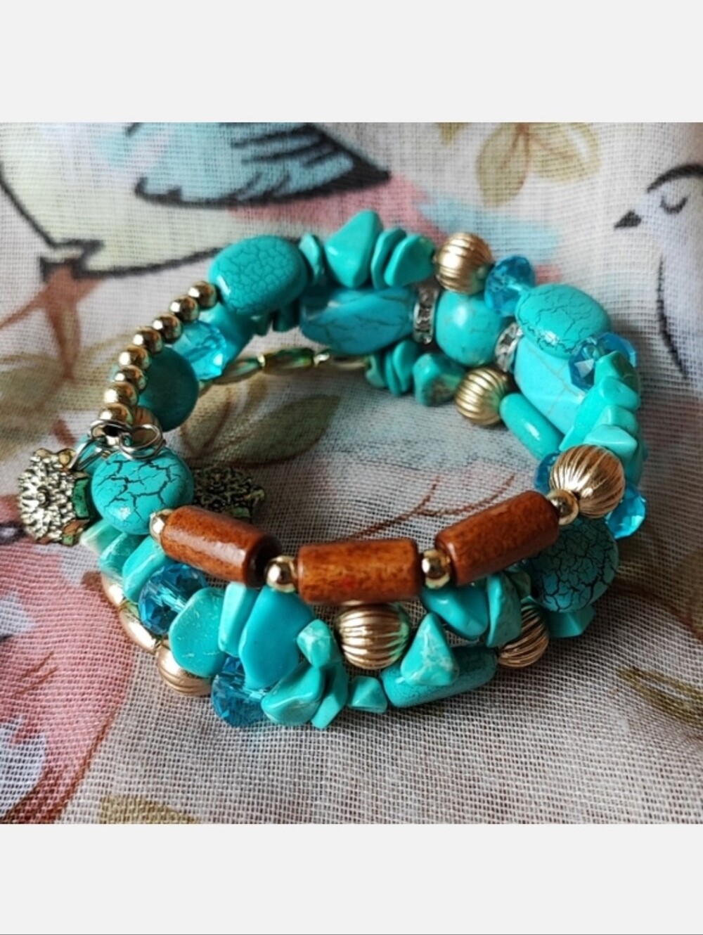 Turquoise Stone Wood Aqua Faceted Crystal Wood Beads Memory Wire Bracelet NEW